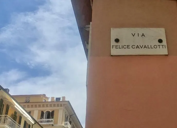 Cavallotti 21 3* La Spezia