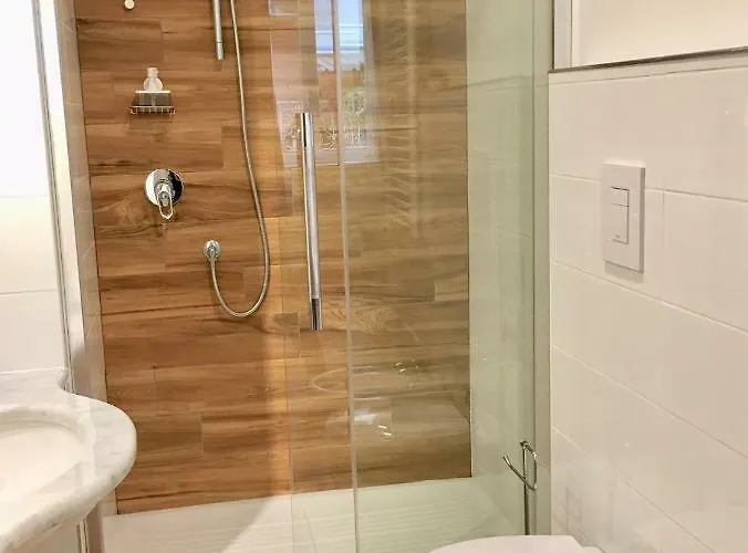 Cavallotti 21 Pensionat La Spezia