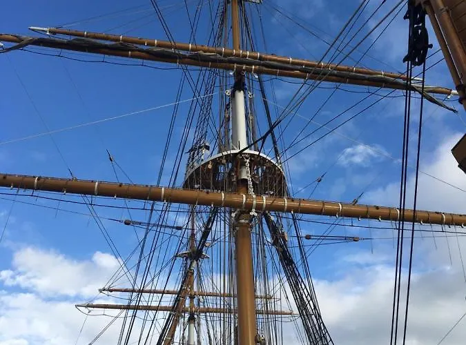 Cavallotti 21 3* La Spezia